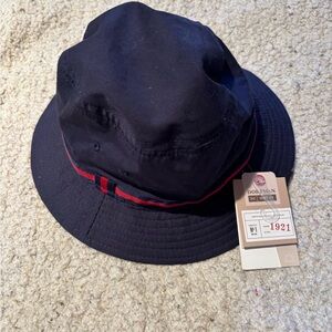NWT Dorfman Hat Co Men's Black Bucket Hat with Red Trim UPF 50+ Size M